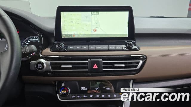 Kia Seltos 2020 — фото 12 из 20