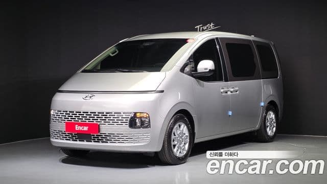 Hyundai Staria 2022 — Фото 1/20