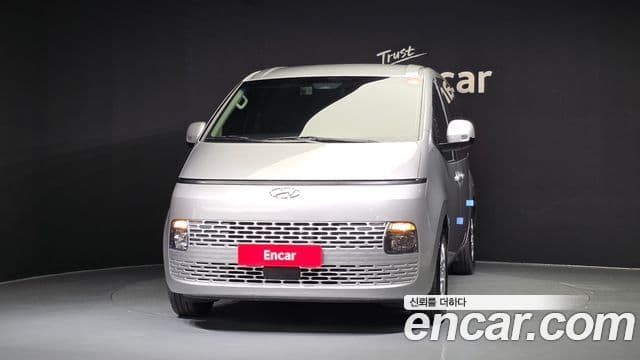 Hyundai Staria 2022 — Фото 3/20