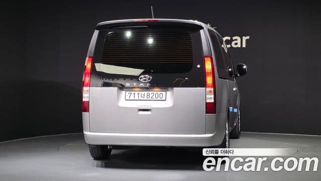 Hyundai Staria 2022 — Фото 4/20