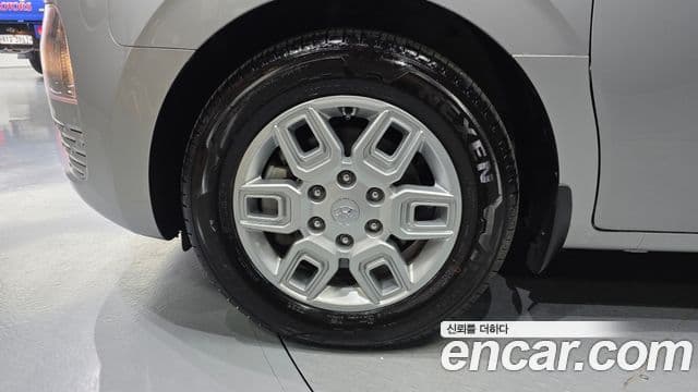 Hyundai Staria 2022 — Фото 5/20