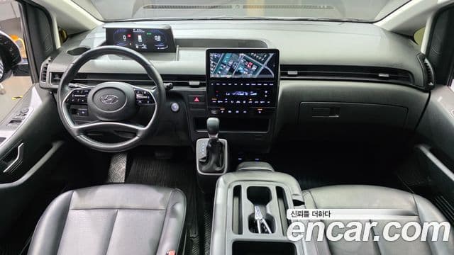 Hyundai Staria 2022 — Фото 7/20