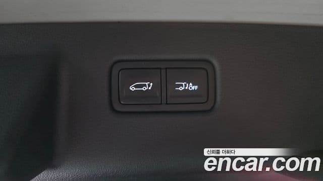 Hyundai Staria 2022 — ფოტო 25/34