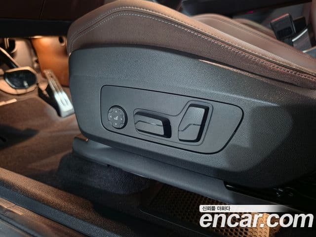 BMW X1 2025 — Фото 12/20