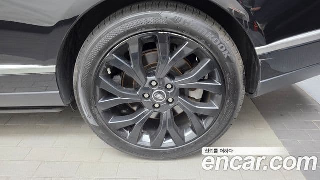 Land Rover Range Rover 2018 — Şəkil 10/35