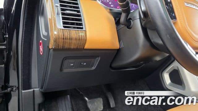 Land Rover Range Rover 2018 — Şəkil 9/35