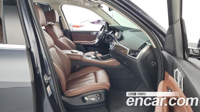 BMW X5 2019 — ფოტო 7/37