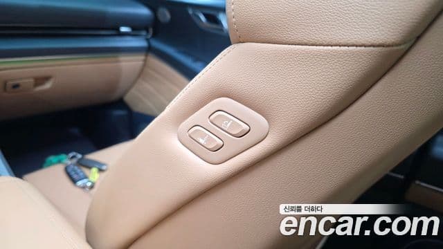 Genesis GV80 2021 — ფოტო 14/34