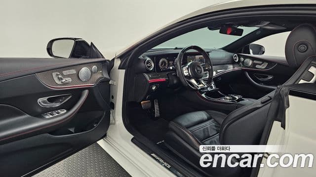 Mercedes-Benz E-Class 2020 — Фото 10/20