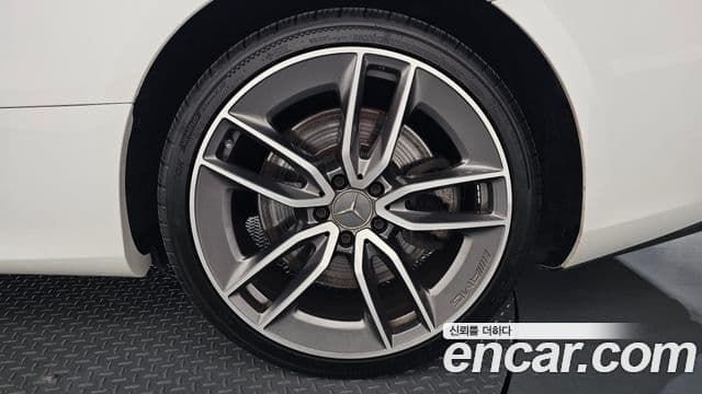 Mercedes-Benz E-Class 2020 — ფოტო 1/38
