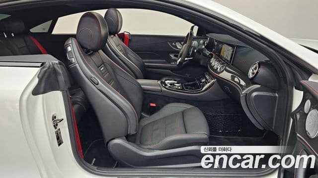 Mercedes-Benz E-Class 2020 — ფოტო 31/38