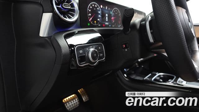 Mercedes-Benz CLA-Class 2024 — Şəkil 18/20