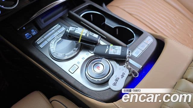 Genesis Electrified G80 2022 — фото 9 из 20