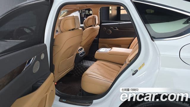 Genesis Electrified G80 2022 — фото 11 из 20