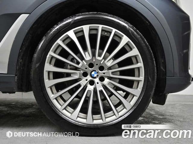 BMW X7 2020 — Şəkil 8/20