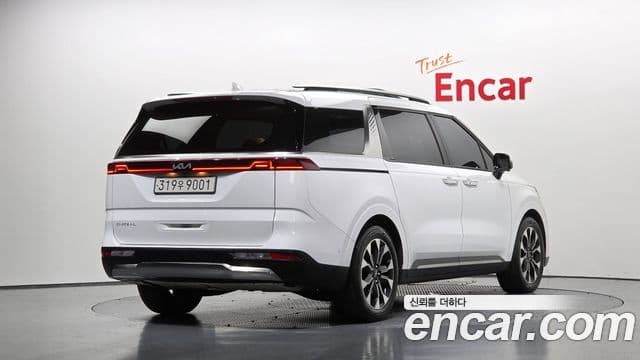 Kia Carnival 2022 — ფოტო 2/20