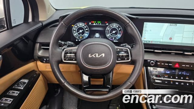 Kia Carnival 2022 — ფოტო 13/20