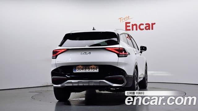 Kia Sportage 2022 — ფოტო 4/20