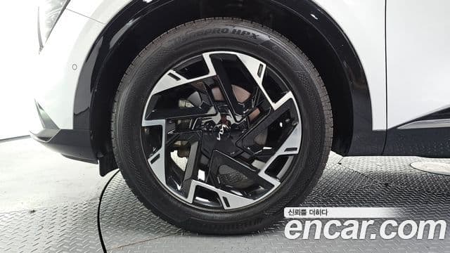 Kia Sportage 2022 — ფოტო 5/20