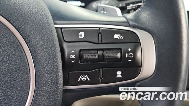 Kia Sportage 2022 — фото 16 из 20