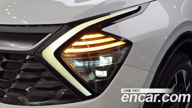 Kia Sportage 2022 — Şəkil 22/31