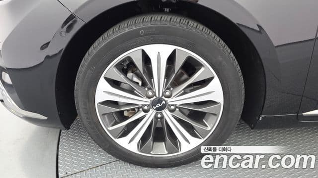 Kia K8 2022 — фото 5 из 20