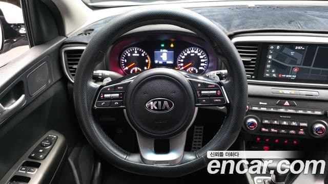 Kia Sportage The Bold 2019 — ფოტო 14/30