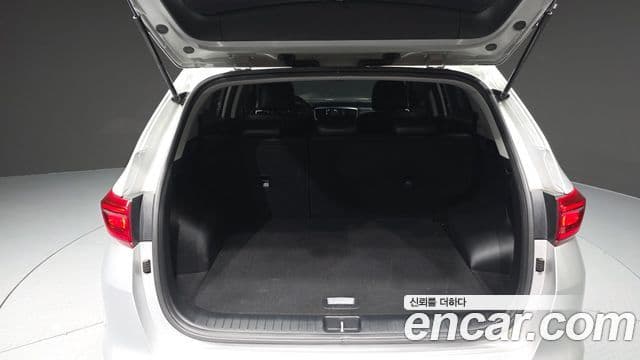 Kia Sportage The Bold 2019 — ფოტო 26/30