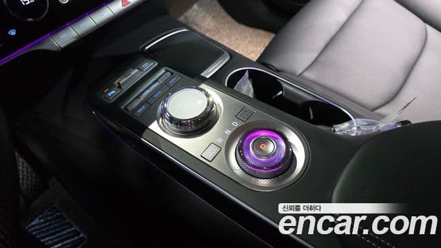 Genesis GV70 2021 — ფოტო 9/20