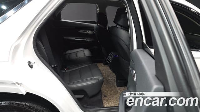 Genesis GV70 2021 — ფოტო 12/20