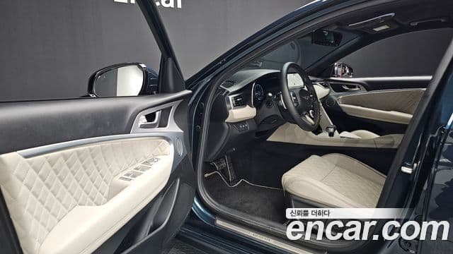 Genesis G70 2021 — ფოტო 10/20