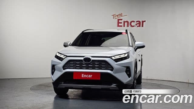 Toyota RAV4 2025 — ფოტო 2/20