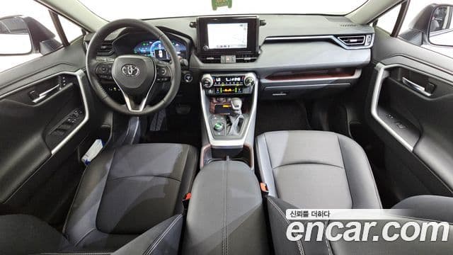 Toyota RAV4 2025 — ფოტო 9/20