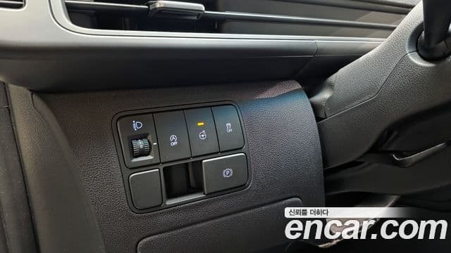 Hyundai Staria 2024 — фото 14 из 20