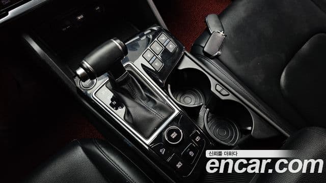Kia Sportage 2021 — фото 9 из 20