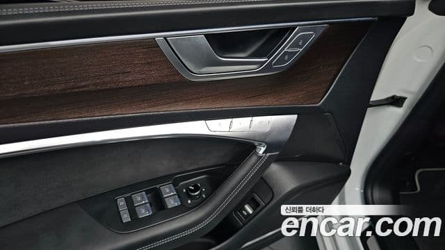 Audi A7 2022 — ფოტო 1/39