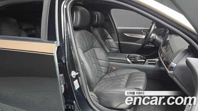 BMW 7 Series 2023 — ფოტო 11/20