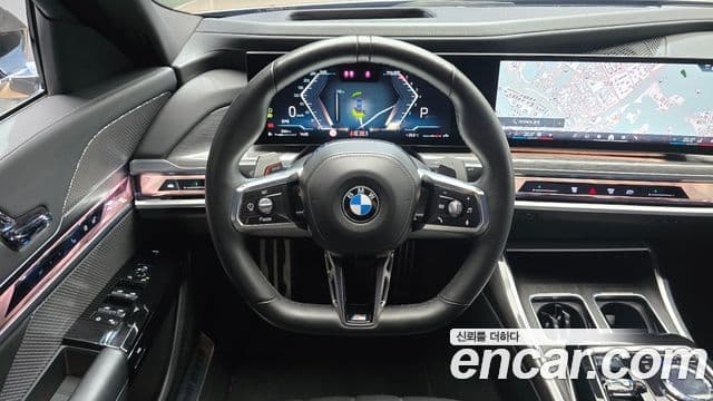 BMW 7 Series 2023 — ფოტო 12/20