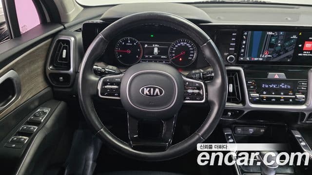 Kia Sorento 2021 — Фото 13/20