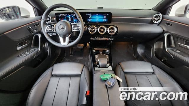 Mercedes-Benz A-Class 2021 — Şəkil 7/20