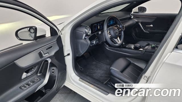 Mercedes-Benz A-Class 2021 — Şəkil 10/20