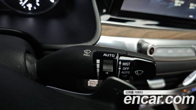 Kia The K9 2022 — Photo 24/41