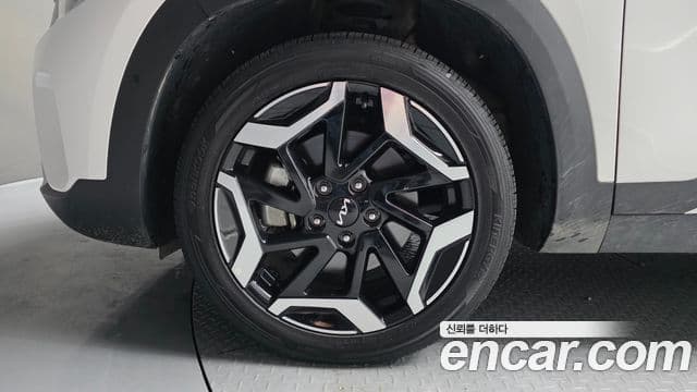 Kia Seltos 2023 — Şəkil 5/20
