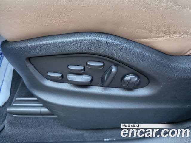Porsche Cayenne 2025 — ფოტო 15/20