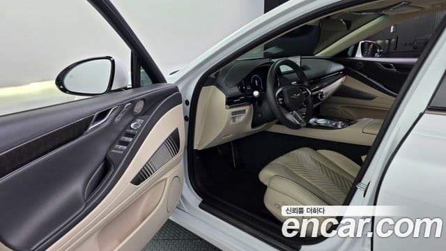 Genesis Electrified G80 2022 — ფოტო 10/20