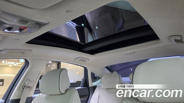 Genesis Electrified G80 2022 — ფოტო 18/20