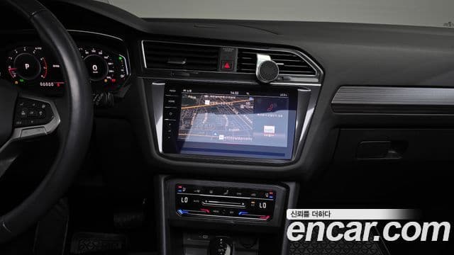 Volkswagen Tiguan Allspace 2023 — Şəkil 14/20