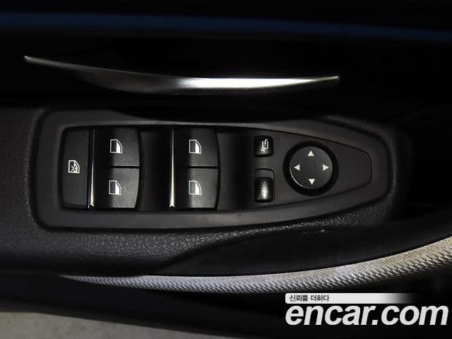 BMW 3 Series 2018 — ფოტო 12/20