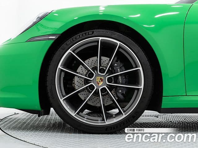 Porsche 911 2023 — ფოტო 7/20