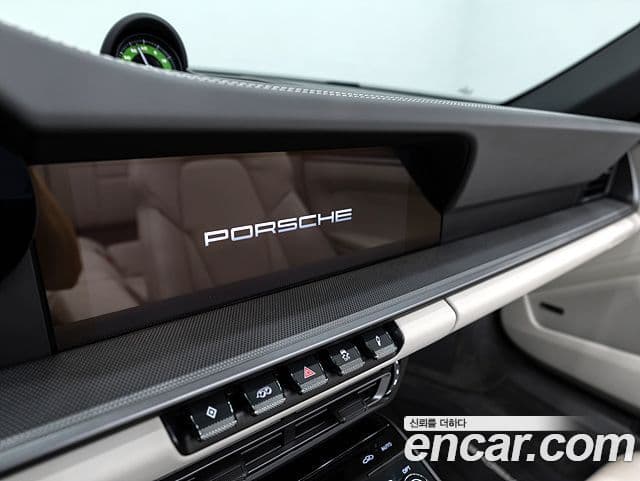 Porsche 911 2023 — Şəkil 9/20